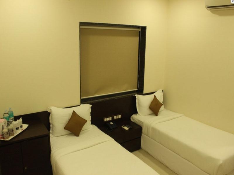 Oyo 16703 Hotel The Platinum Kolkata Eksteriør bilde