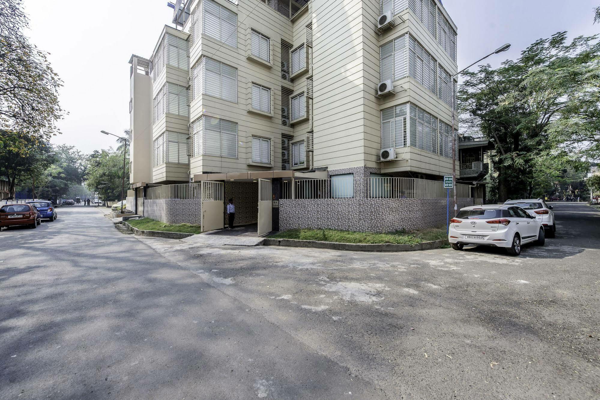 Oyo 16703 Hotel The Platinum Kolkata Eksteriør bilde